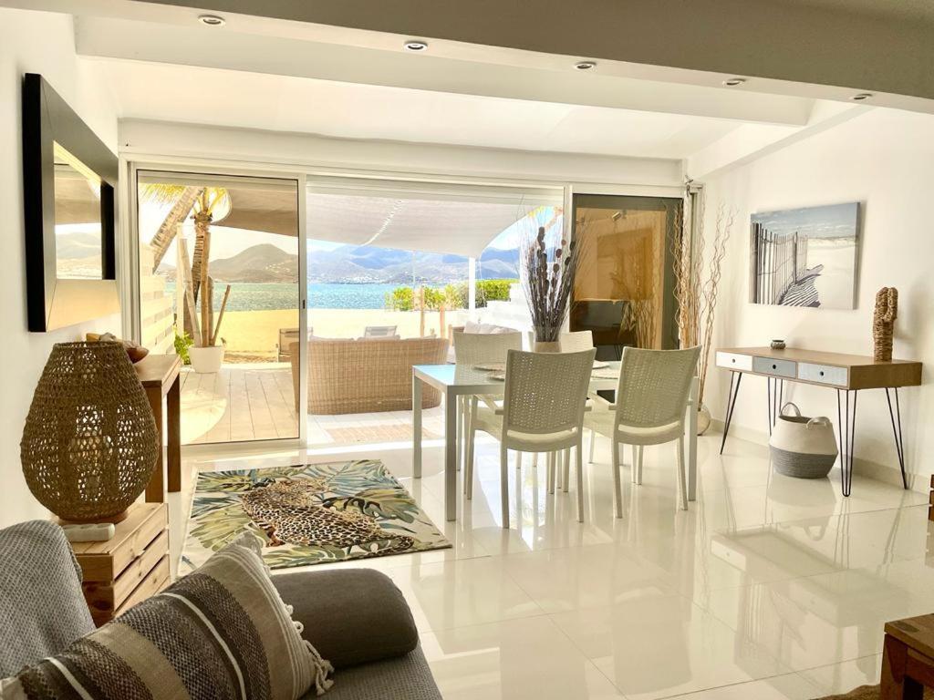 Villa Cocoon Sur La Plage Sandy Ground 외부 사진